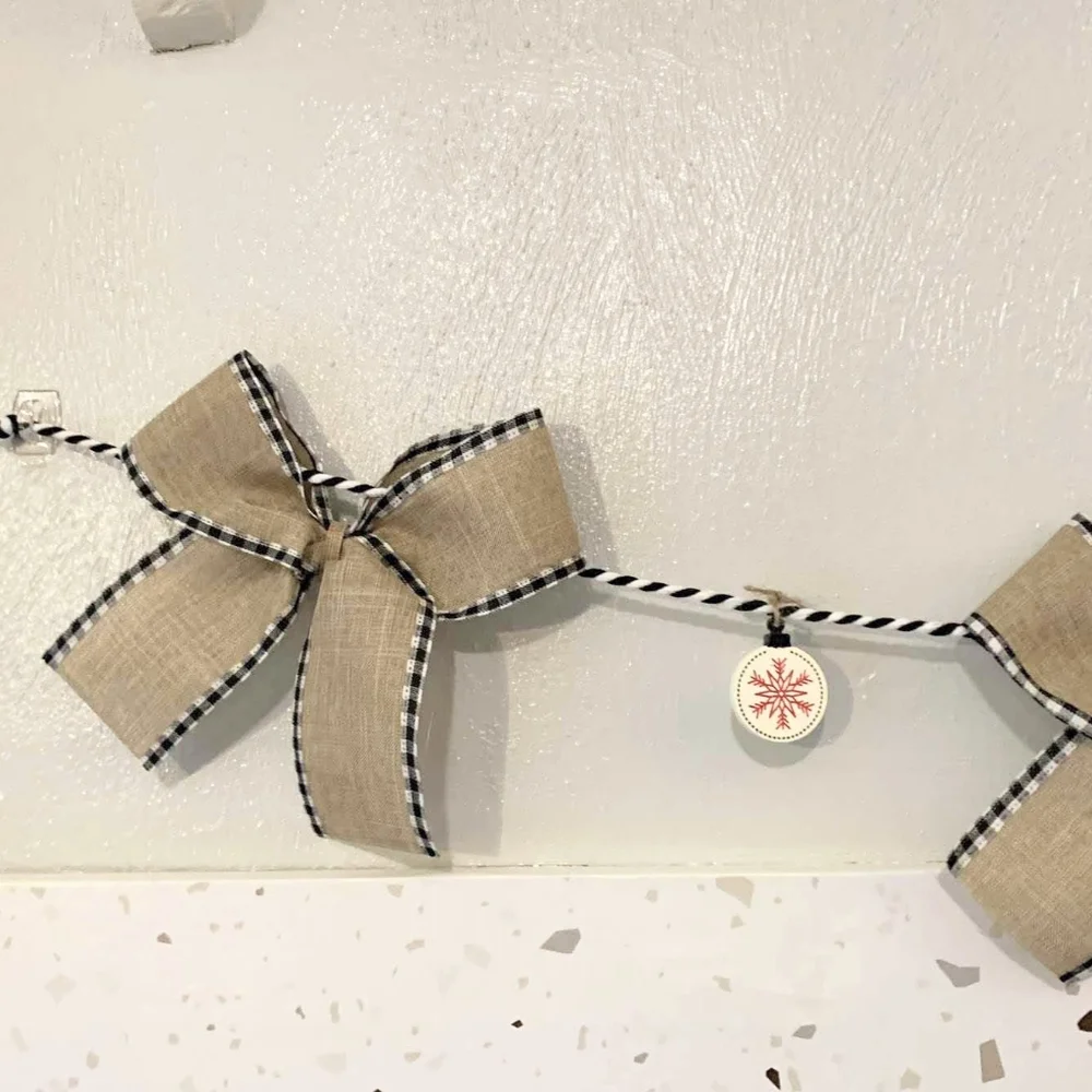 Handmade Plaid Ribbon & Ornament Garland